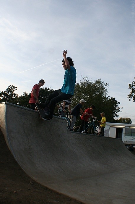 Woodford Park Skatepark